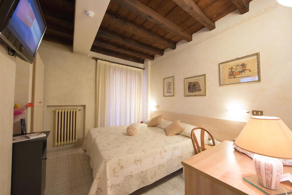 Best Western Hotel Liberta Modena Exterior photo